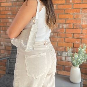 American Eagle mom jeans size 8